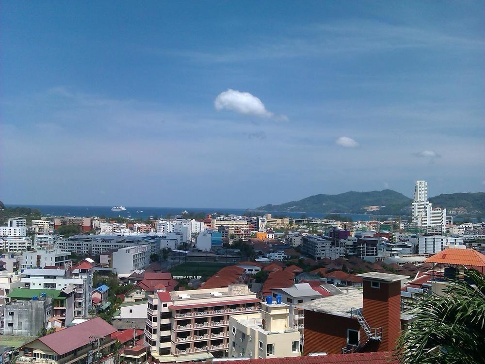 Oyo 851 On Hill Residence Patong Экстерьер фото